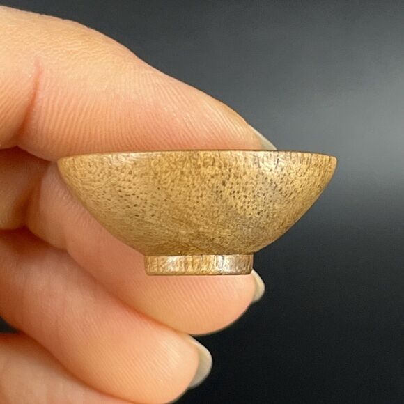 Dollhouse Miniature Artist M Hunt Walnut Wood Bowl New Zealand Signed Handmade - Picture 4 of 9
